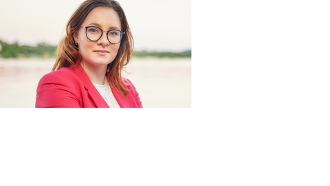 2745F28B-289E-4CF1-854D-5FC3D59009A4