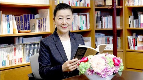 8E8CA438-16F5-40A8-B19F-432B61321DF4