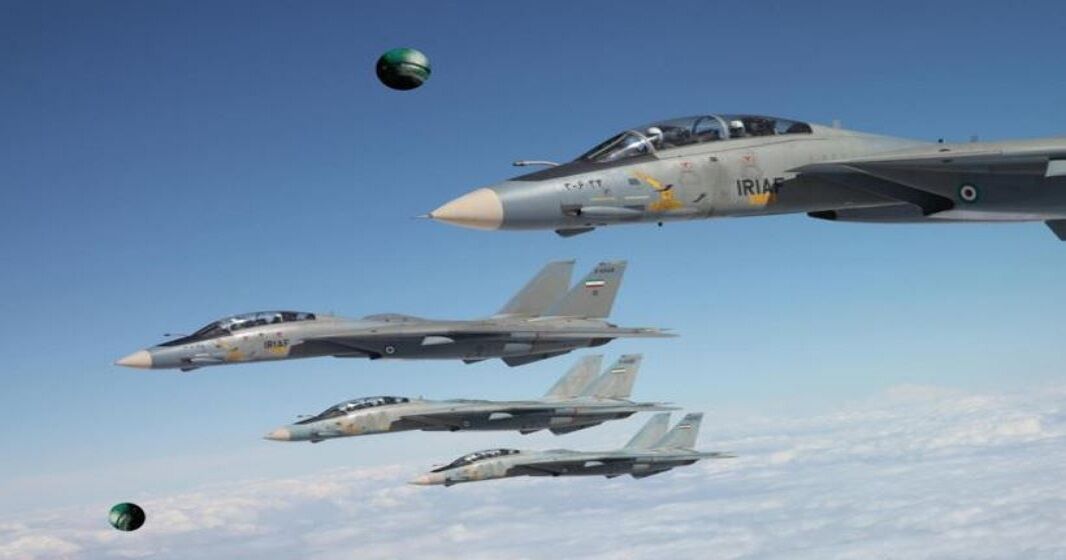 軍用ジェット機が日本上空のエイリアン クラフトに発砲 黄色いベストと日本 世界革命