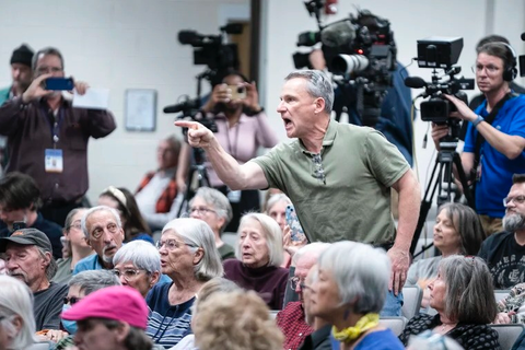 3C4E8A1D-B1EA-424E-94DB-9B18A4C8DD67