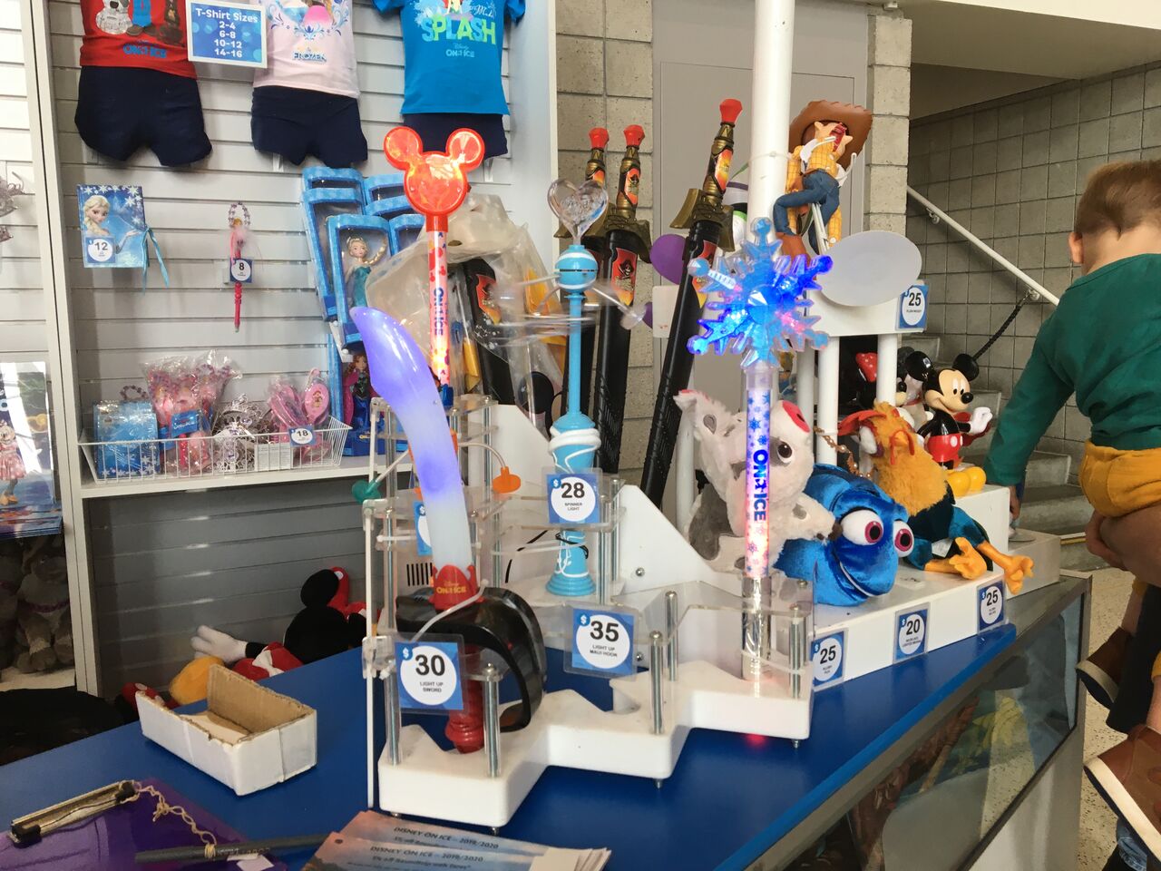 アメリカで本場のディズニーオンアイスを鑑賞 会計士女子のキラキラ日記 アメリカで本場のディズニーオンアイスを鑑賞 会計士女子のキラキラ日記