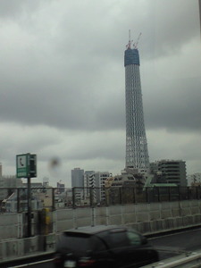 2010年4月16日スカイツリー建設中