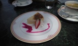 2008may22ヴェルニー公園Cafeにてケーキ