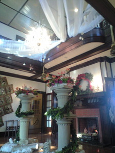 2010年12月6日111番館円柱
