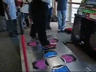 海外の反応 日本のダンスゲームむずすぎるわ かいにちニュース 海外の反応