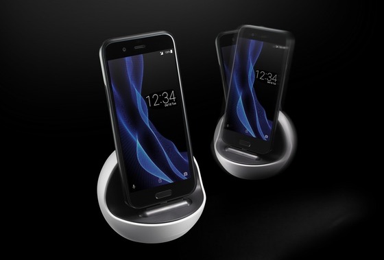 AQUOS R