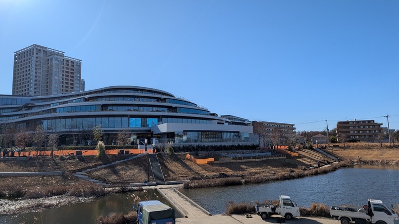 「SMC 柏の葉キャンパス新技術センター」の「オープンカフェ」の内装工事状況（2026年2月3日）