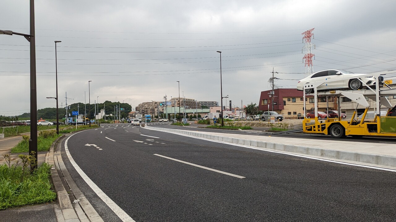 「柏の葉キャンパス」周辺道路「高田若柴線」と「国道16号」の交差点で右折レーン拡幅工事が完了してた 柏の葉サイクルライフ 「柏の葉キャンパス」周辺道路「高田若柴線」と「国道16号」の交差点で右折レーン拡幅工事が完了してた 柏の葉サイクルライフ
