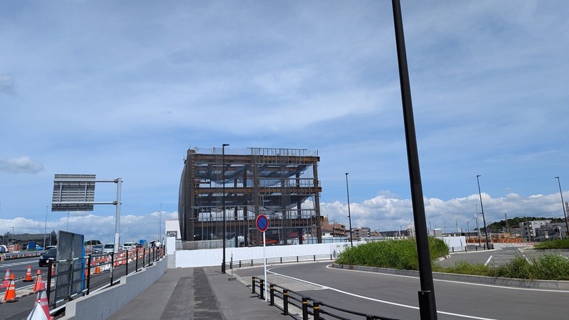 「北柏駅」北口の複合商業施設「アクロスプラザ北柏（仮称）」の工事状況（2025年6月21日）