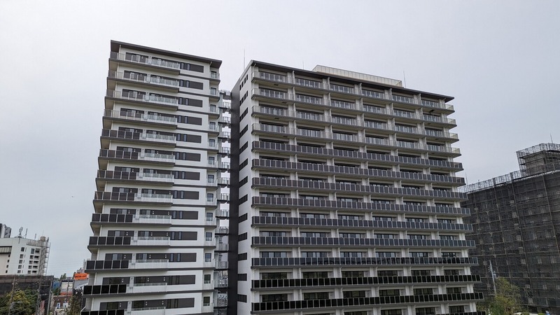 三郷駅南側で建設中の15階建て分譲マンション「ザ・パークハウス 三郷」の工事状況を見てきた（2024年4月26日）