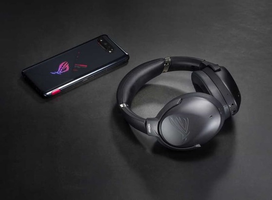 ROG Strix Go BT
