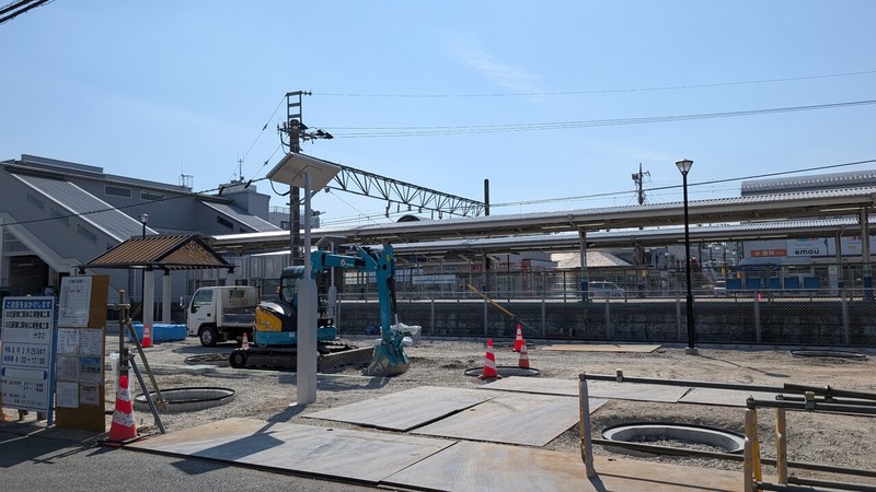 初石駅