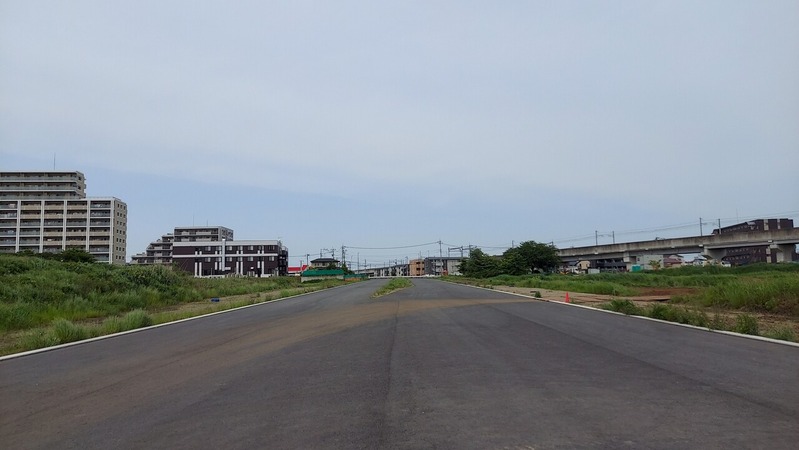 都市軸道路