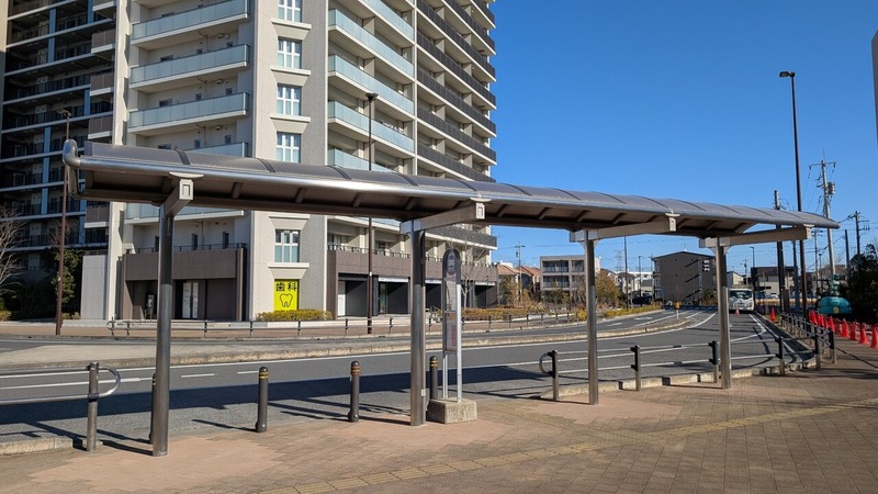 東武バス「柏たなか駅（柏高校行き方面）」バス停のシェルターが供用開始