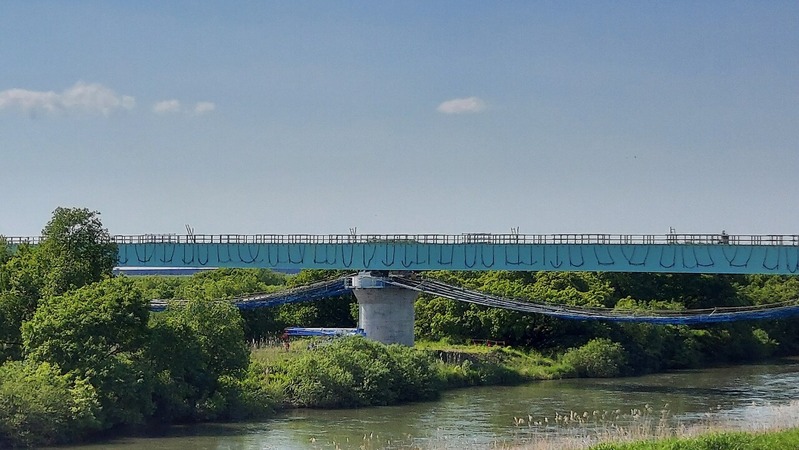 三郷流山橋
