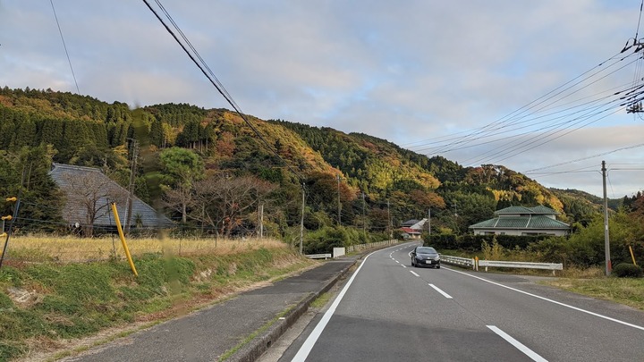 1112秋めく里山