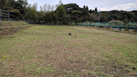 1024刈払後の田んぼ