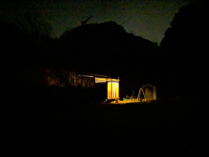 0126夜の小屋