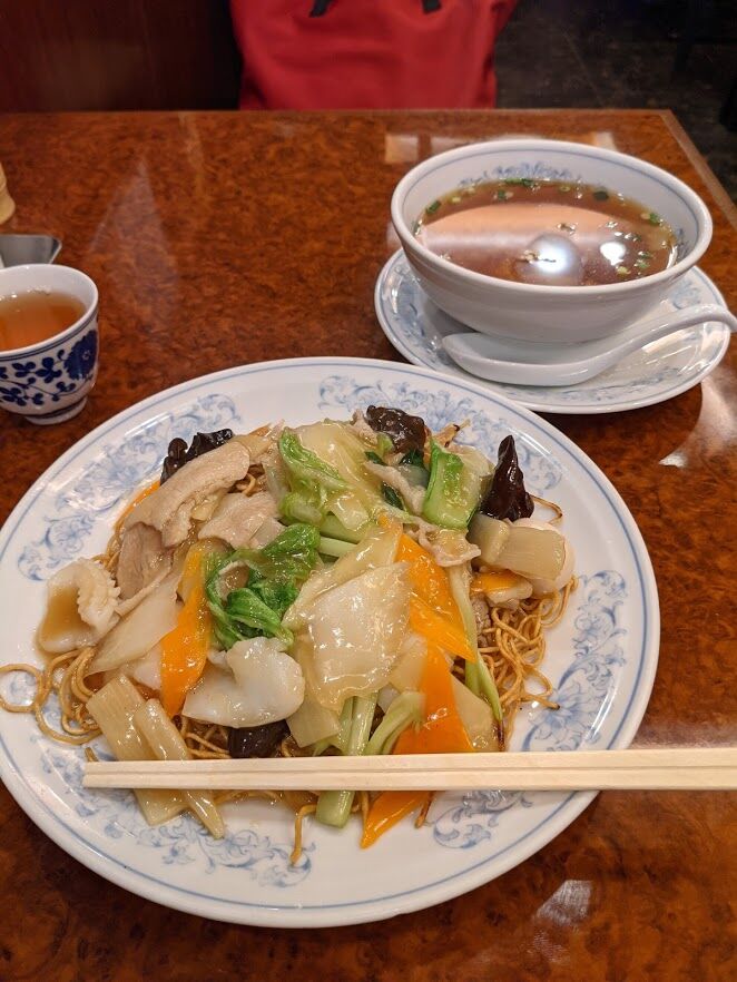 1112五目焼きそばとワンタン