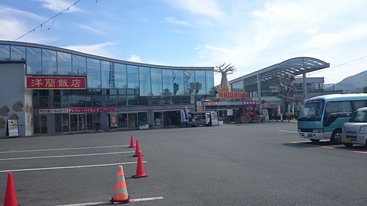 バスコン東京車中泊協会 第三十二回 道の駅 伊豆のへそ 静岡県 都外車中泊場所情報となります 駅直結型車中泊施設 とれいんパーク の普及を バスコン東京車中泊協会