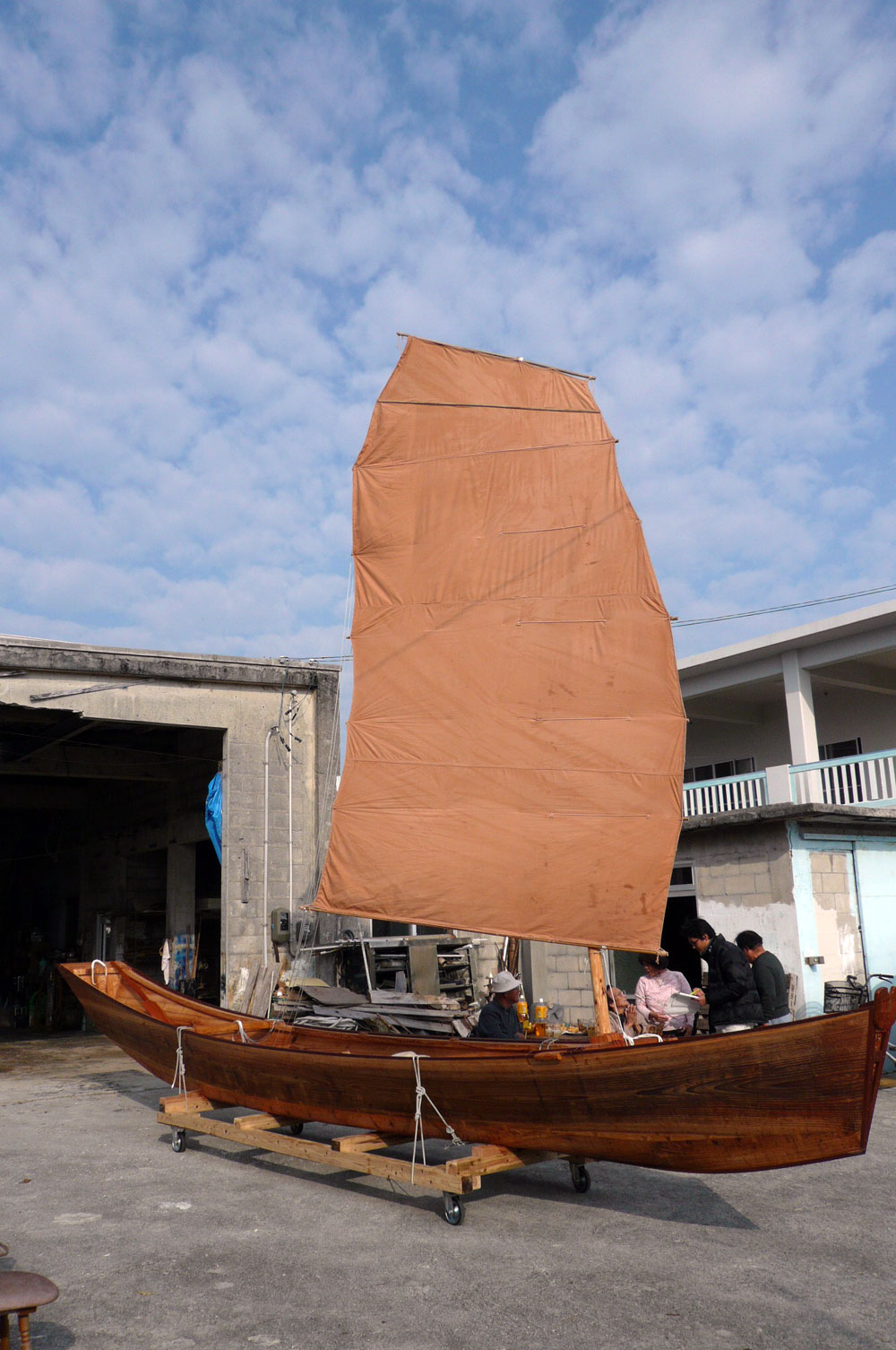 沖縄 サバニ職人作製 模型 40cm 琉球 海想 沖縄の舟 サバニ – 海想