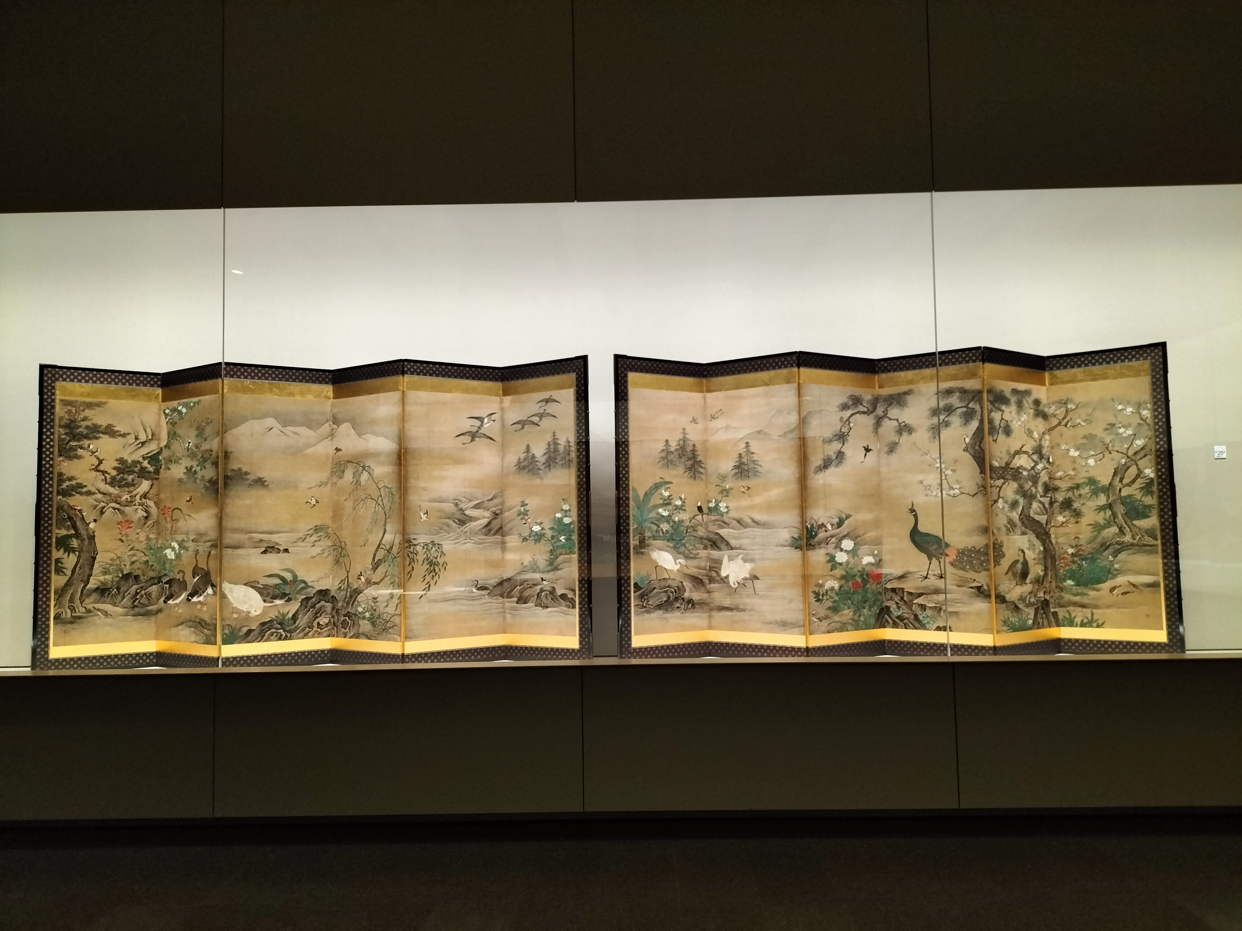 特別展「将軍家の襖絵 ─屏風絵でよみがえる室町の華─」根津 特別展「将軍家の襖絵 ─屏風絵でよみがえる室町の華─」根津