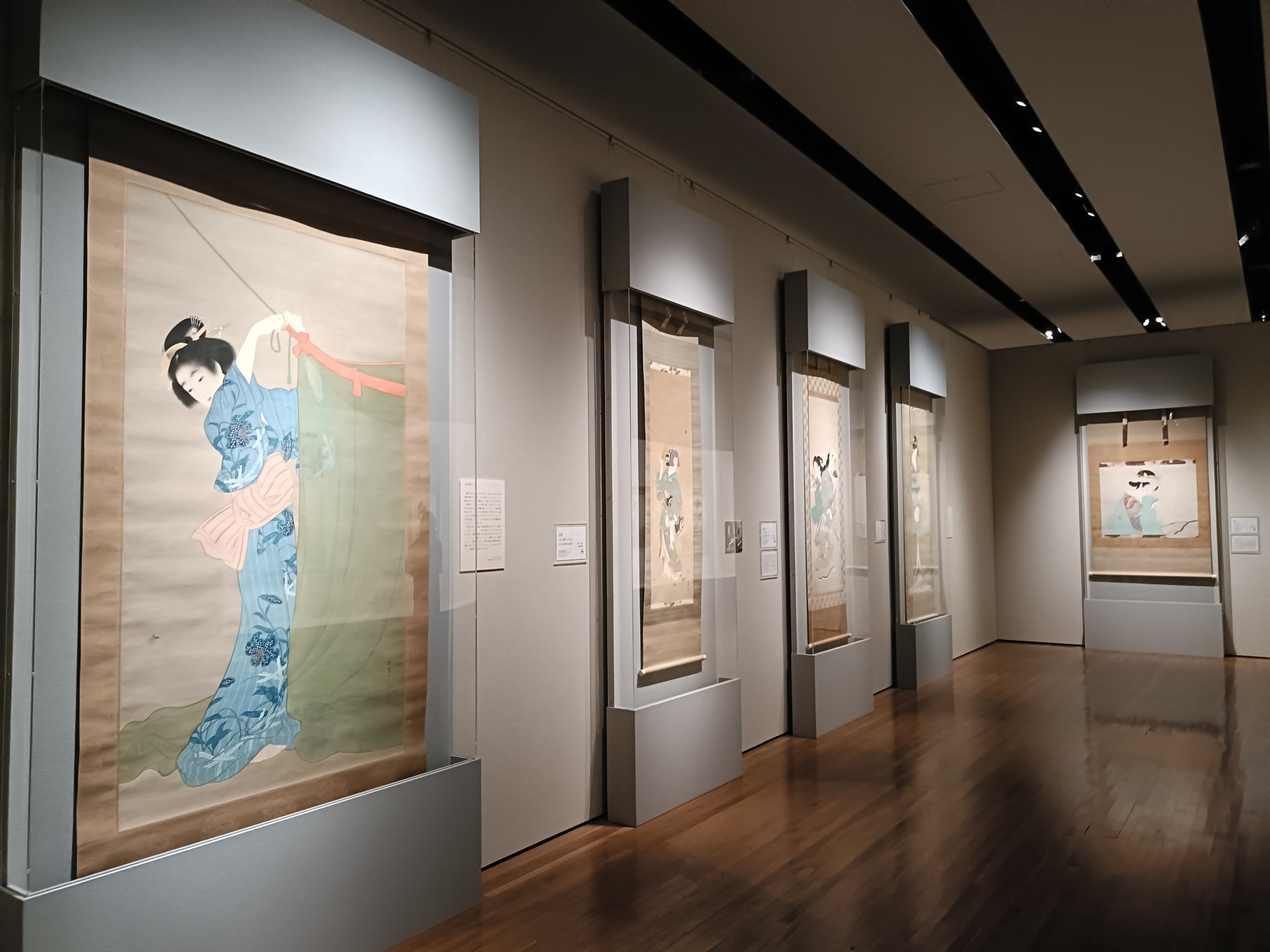 珠玉の美人画の競演 「上村松園と麗しき女性たち」山種美術館 : 美術散歩