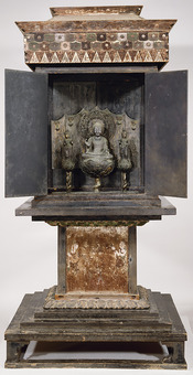 2）国宝　伝橘夫人念持仏厨子