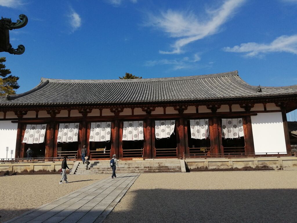 法隆寺金堂壁画特別公開 : 美術散歩 法隆寺金堂壁画特別公開 : 美術散歩