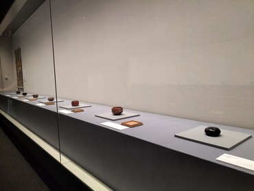 茶の湯の陶磁器　“景色”を愛でる (97)