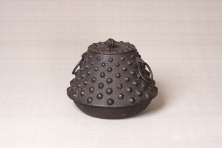 7_Kettle with Hailstone Pattern_18th