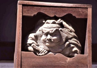 14《瓦鐘馗（京都市）》服部正実撮影