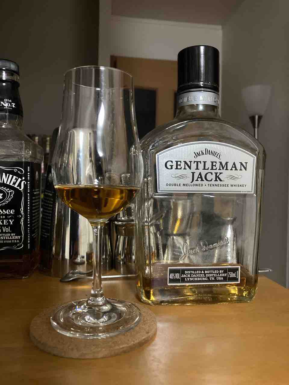 カイ太郎の晩酌日記 31杯目 ジェントルマンジャック : カイ太郎の晩酌日記