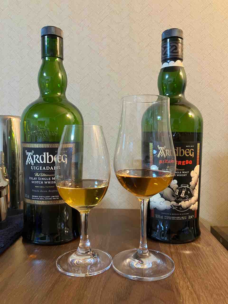 カイ太郎の晩酌日記 255杯目 アードベッグ ビザーベキュー カイ太郎の晩酌日記 255杯目 アードベッグ ビザーベキュー