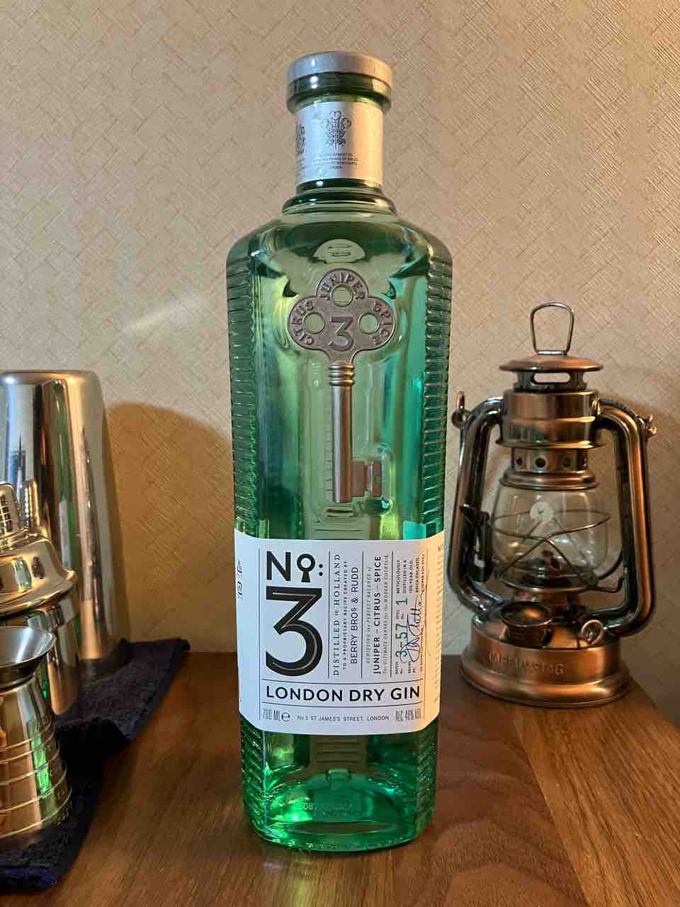 カイ太郎の晩酌日記 221杯目 No.3ロンドンドライジン : カイ太郎