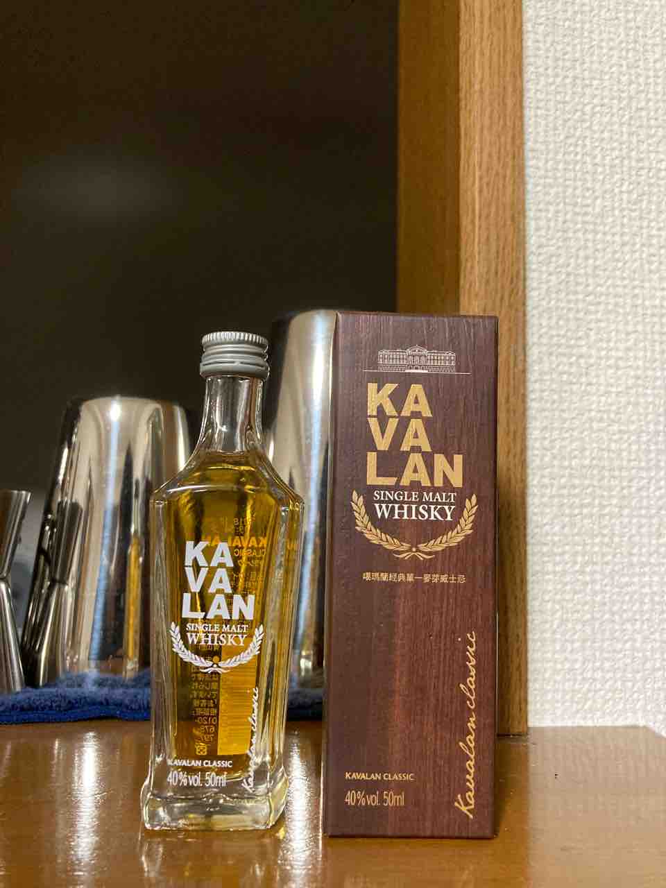 KAVALAN CLASSIC シングルモルトウイスキー 700ml 40%（輸入