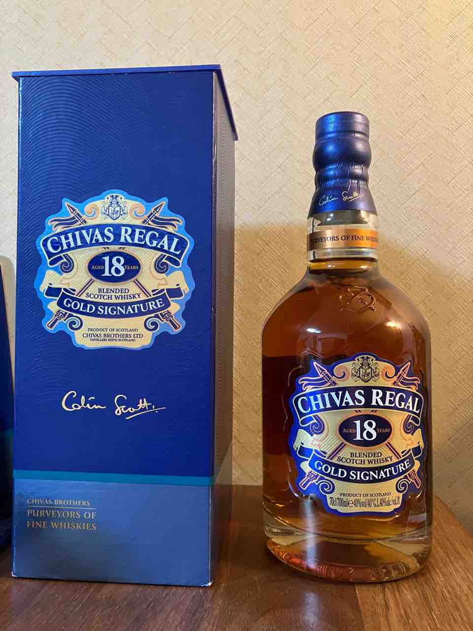 CHIVAS REGAL 18年 シーバスリガール ウイスキー　40% Amazon.co.jp: シーバスリーガル 18年 箱付き 40度 750ml [並行
