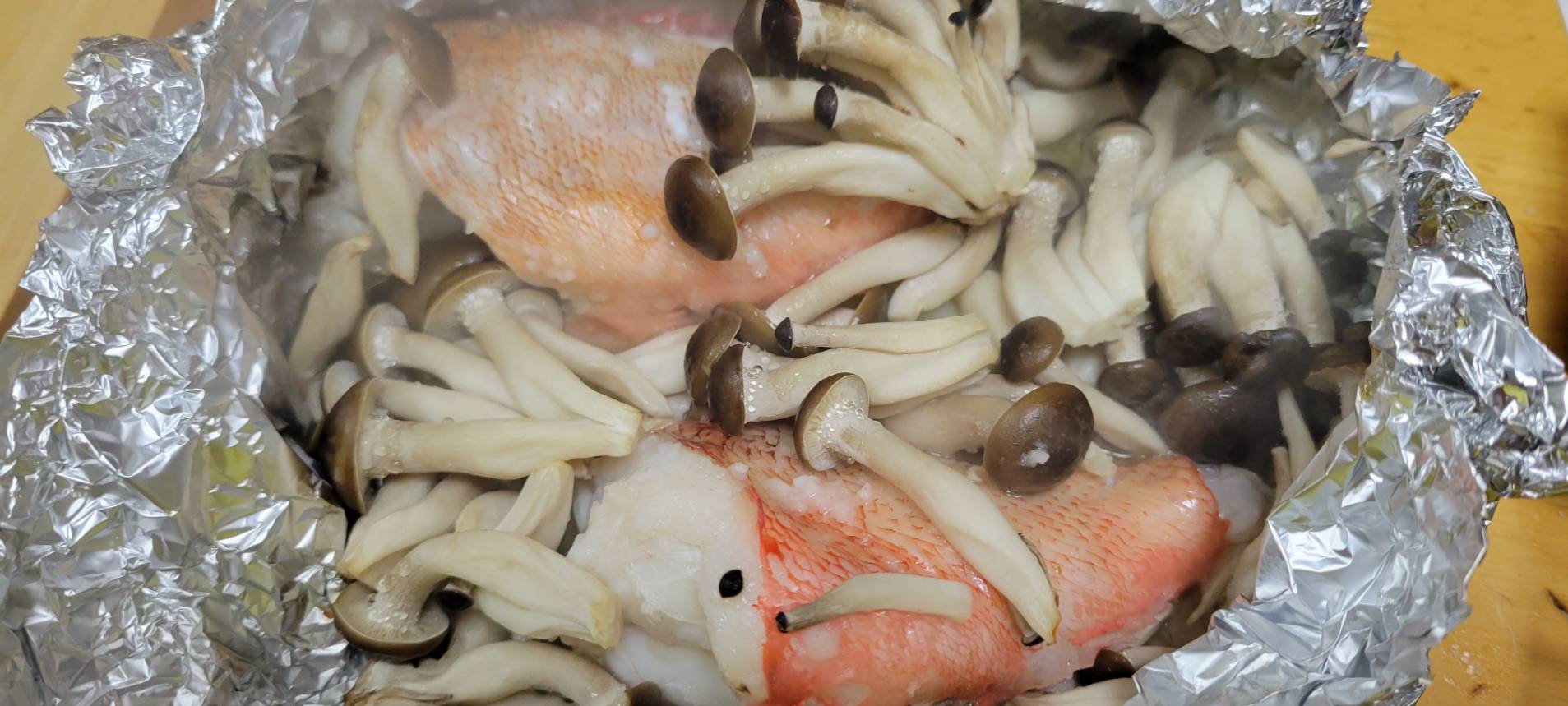 アラの酒塩煮とカンコ アヤメのホイル焼き 海底調査団 アラの酒塩煮とカンコ アヤメのホイル焼き 海底調査団