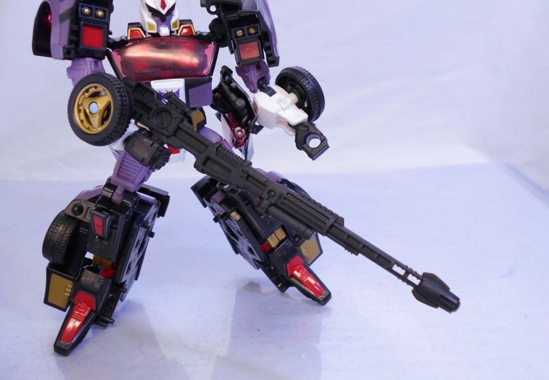 トランスフォーマー　デッドロック Amazon.com: Transformers Toys Cyberverse Action Attackers