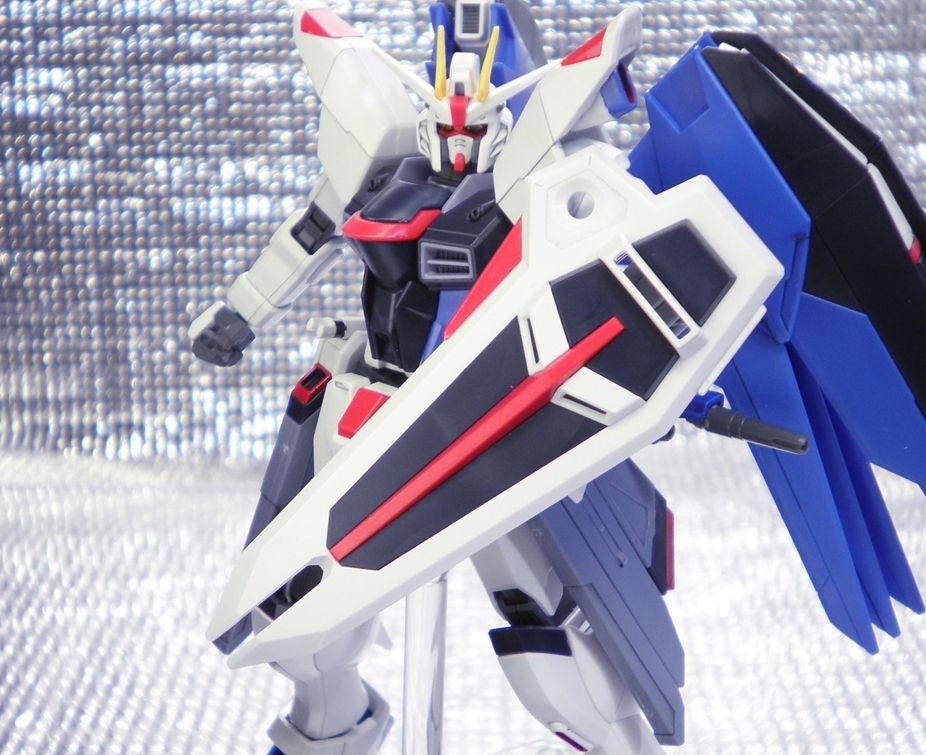 HGCE フリーダムガンダム : 玩具店:ぜんまいの森 HGCE フリーダムガンダム : 玩具店:ぜんまいの森