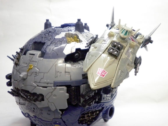 トランスフォーマー アクサロン TFユナイテッド アクサロン | キューブ型の物置小屋