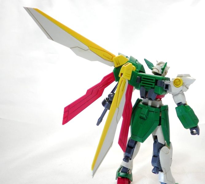 HG 緑色 ガンプラ 可動式ウイング Amazon | HG 1/144 ウイングガンダムフェニーチェ (ガンダムビルド