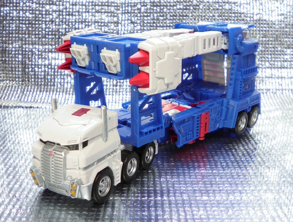 ウルトラマグナス（レジェンズ）前編 : 玩具店：ぜんまいの森