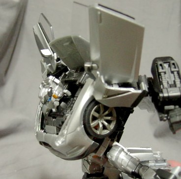 TRANSFORMERS ALTERNITY(オルタニティ) NISSAN GTR コンボイ