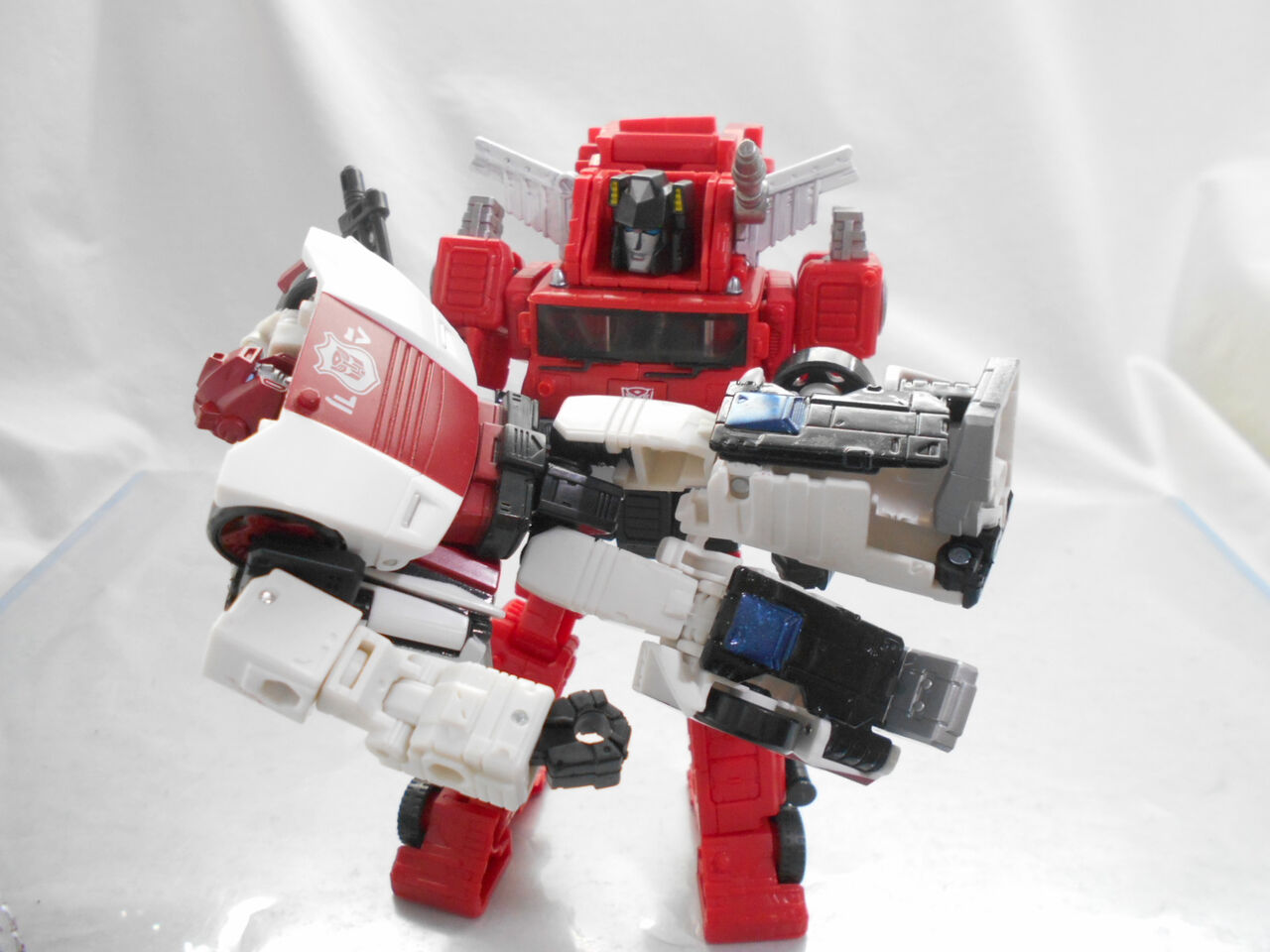 KD-10 オートボットインフェルノ : 玩具店：ぜんまいの森