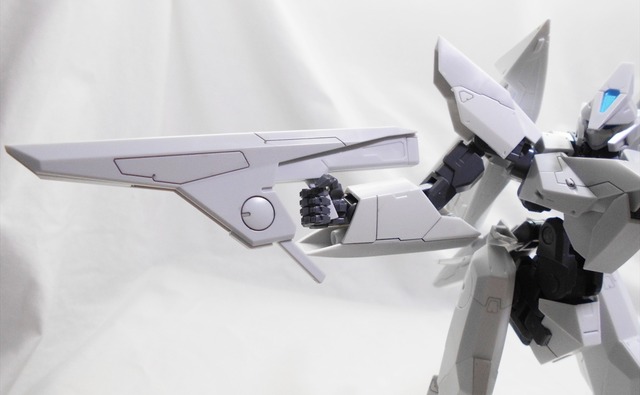 玩具店：ぜんまいの森 : ヴァリアブルフレームシステム01・ガルダギア【ベルーガ】