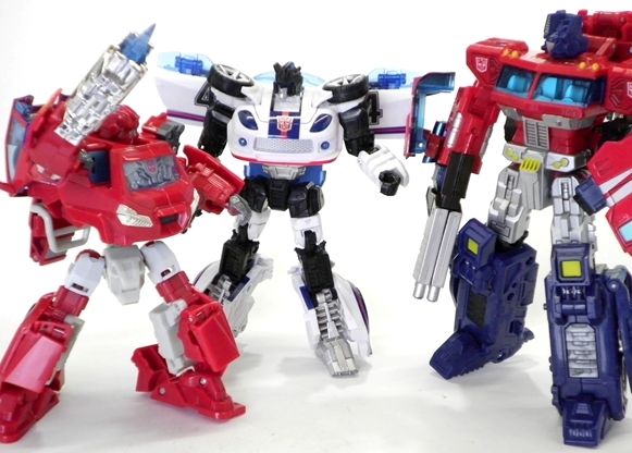 ラチェット　アイアンハイド　2点セット　変形ヘンケイトランスフォーマー 変形！ヘンケイ！トランスフォーマー C-11 アイアンハイド (2008