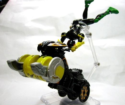 ■ 食玩 仮面ライダーオーズ ラトラーターコンボ ライドベンダー カンドロイド カンドロイド トラ 食玩 仮面ライダーオーズ ラトラーターコンボ