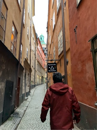 31834F9E-2AE3-4169-81F0-18537D34394D