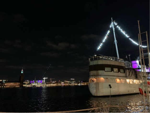 0D49A9DB-6E2A-45D7-B414-6723B83F4640